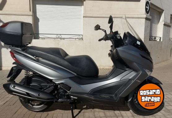 Motos - Kymco XTown 250 ABS 2025 Nafta 7100Km - En Venta