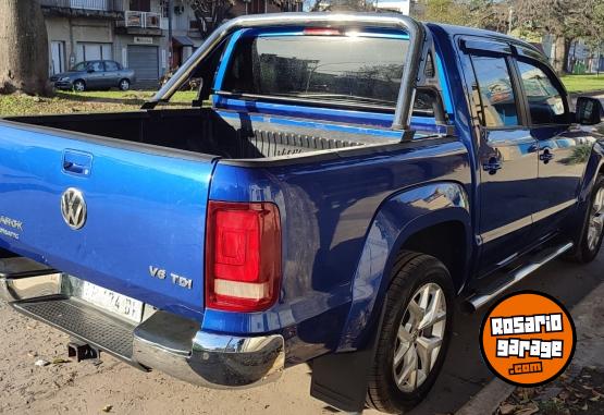 Camionetas - Volkswagen AMAROK V6 HIGHLINE 2017 Diesel 150000Km - En Venta