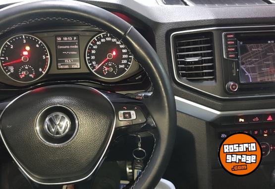 Camionetas - Volkswagen AMAROK V6 HIGHLINE 3.0 2017 Diesel 146000Km - En Venta