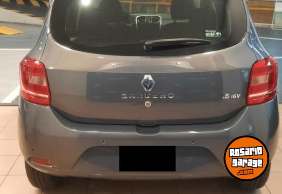 Autos - Renault SANDERO PRIVILEGE MT 5P 2015 Nafta 71000Km - En Venta
