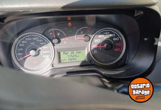 Autos - Fiat 2011 atractive 2011 Nafta 71000Km - En Venta