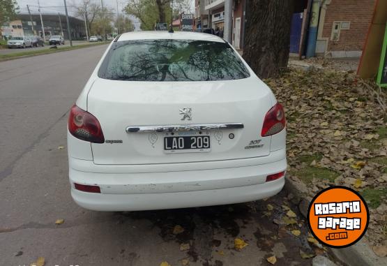 Autos - Peugeot 207 compact 2012 Nafta 140000Km - En Venta