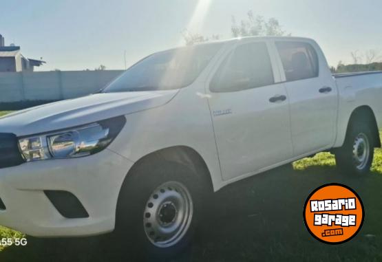 Camionetas - Toyota Hilux dx 4x4 2021 Diesel 150000Km - En Venta