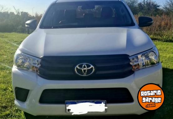 Camionetas - Toyota Hilux dx 4x4 2021 Diesel 150000Km - En Venta