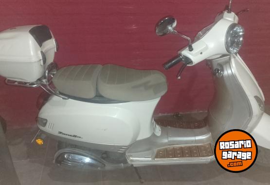 Motos - Zanella Styler 150 exclusive 2018 Nafta 13000Km - En Venta