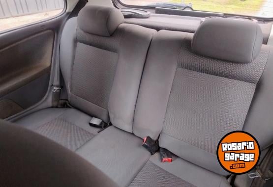 Autos - Volkswagen Fox 2011 Nafta 200000Km - En Venta