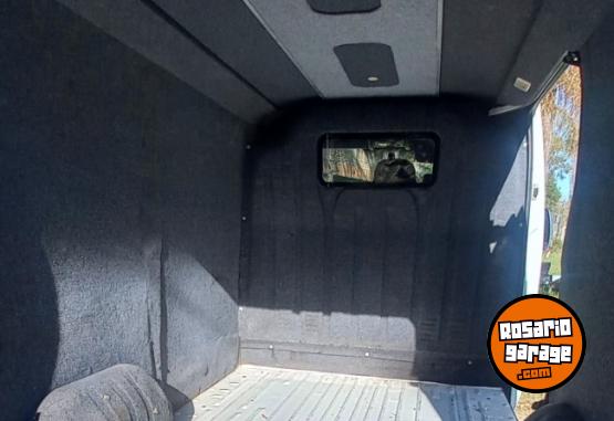 Utilitarios - Renault Master 3 2017 Diesel 261000Km - En Venta
