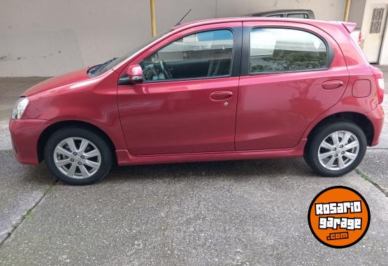 Autos - Toyota Etios 1.5 XLS full 6M/T 2018 Nafta 65000Km - En Venta