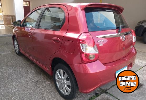 Autos - Toyota Etios 1.5 XLS full 6M/T 2018 Nafta 65000Km - En Venta
