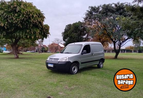 Utilitarios - Citroen Berlingo 2020 Diesel 200000Km - En Venta