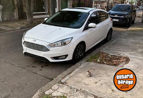 Autos - Ford Focus III Titanium 2016 Nafta 150000Km - En Venta