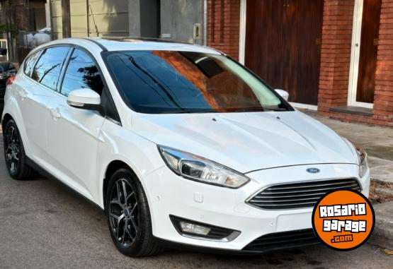 Autos - Ford Focus III Titanium 2016 Nafta 150000Km - En Venta