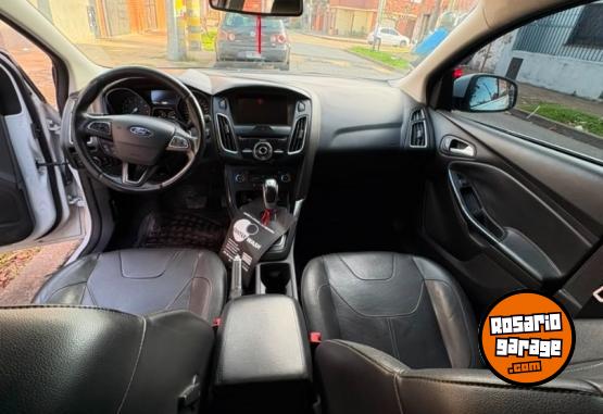 Autos - Ford Focus III Titanium 2016 Nafta 150000Km - En Venta