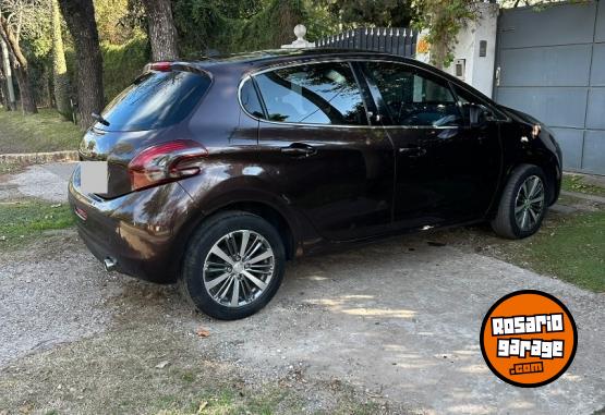 Autos - Peugeot 208. Feline 2018 Nafta 124000Km - En Venta