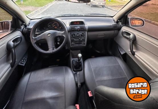 Autos - Chevrolet Corsa 2012 GNC 164000Km - En Venta