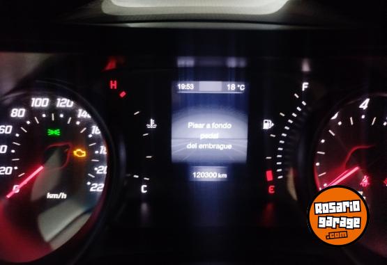 Autos - Fiat Cronos DRIVE pack plus MT 2020 Nafta 120000Km - En Venta