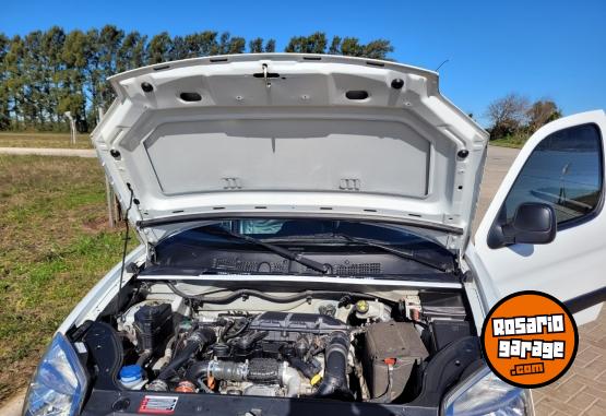 Utilitarios - Citroen Berlingo 1.6 HDI 2025 Diesel 34700Km - En Venta