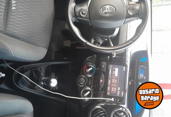 Autos - Toyota Etios xls 2018 Nafta 105122Km - En Venta