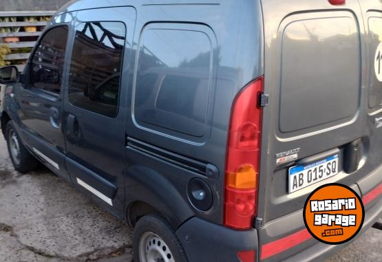 Utilitarios - Renault Kangoo 1.6 furgón Confort 2017 GNC 187000Km - En Venta