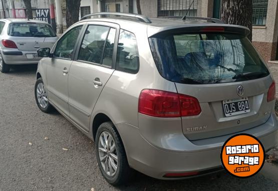 Autos - Volkswagen SURAN HIGHLINE 2014 Nafta 109700Km - En Venta
