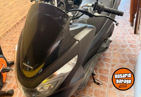 Motos - Honda Pcx 2017 Nafta 26900Km - En Venta