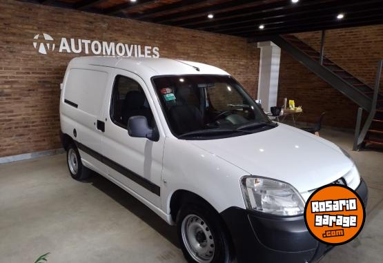 Utilitarios - Peugeot PARTNER 2016 GNC 156000Km - En Venta