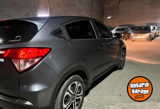 Autos - Honda HRV LX CVT 2017 Nafta 110000Km - En Venta