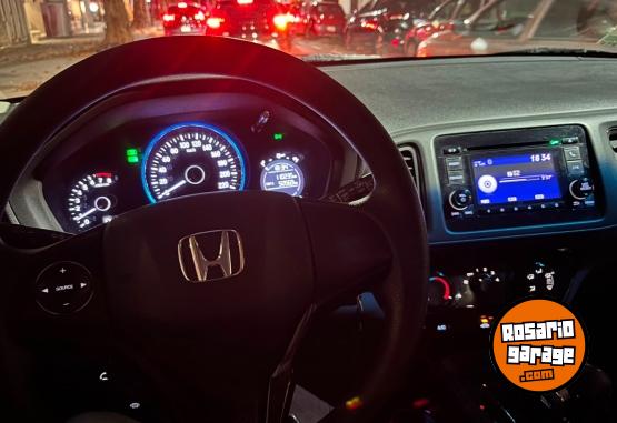 Autos - Honda HRV LX CVT 2017 Nafta 110000Km - En Venta