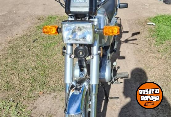 Motos - Suzuki AX 100 2026 Nafta 1000Km - En Venta