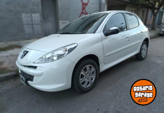 Autos - Peugeot Peugeot 207 2016 Nafta 95000Km - En Venta