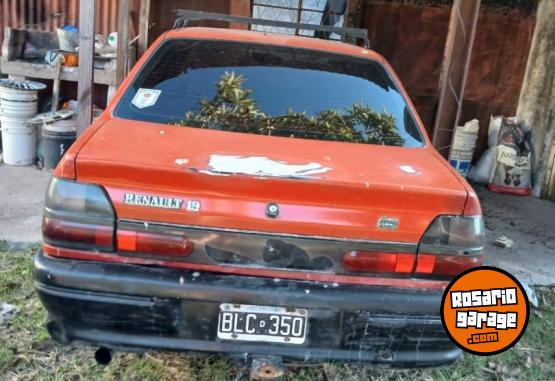 Autos - Renault Renault 19 1997 GNC 300000Km - En Venta