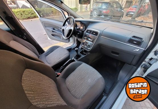 Autos - Fiat Punto Attractive 1.4 2011 Nafta 159000Km - En Venta