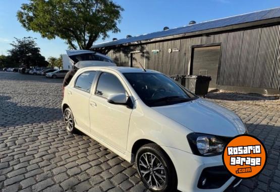 Autos - Toyota Etios xls pack 1.5 a/t 2023 Nafta 21900Km - En Venta