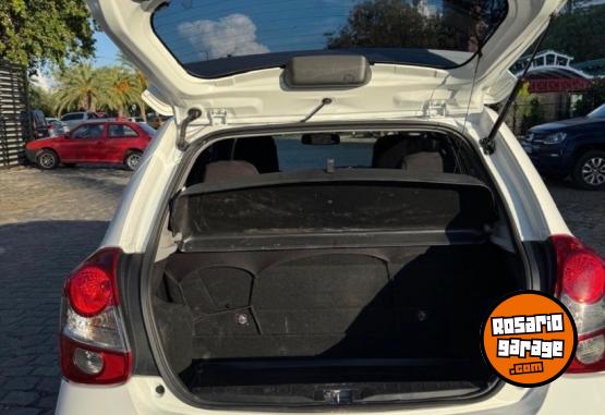 Autos - Toyota Etios xls pack 1.5 a/t 2023 Nafta 21900Km - En Venta