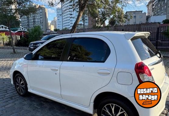 Autos - Toyota Etios xls pack 1.5 a/t 2023 Nafta 21900Km - En Venta