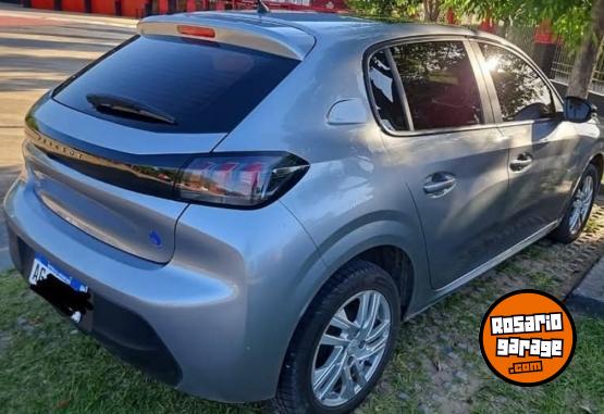 Autos - Peugeot 208 ALLURE 2024 Nafta 38000Km - En Venta