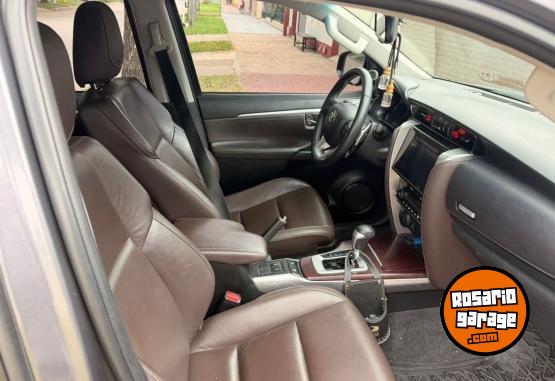 Camionetas - Toyota SW4 SRX 2019 Diesel 123000Km - En Venta