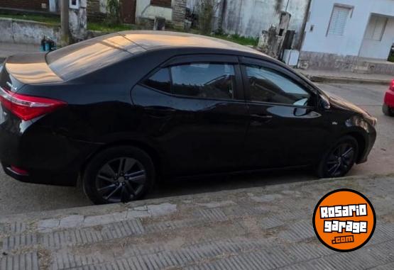 Autos - Toyota XEI CVT 2016 Nafta 99000Km - En Venta