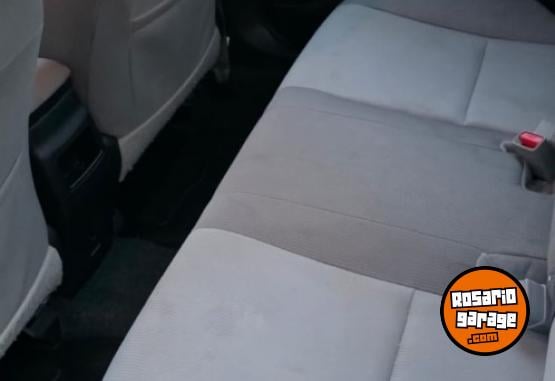 Autos - Toyota XEI CVT 2016 Nafta 99000Km - En Venta