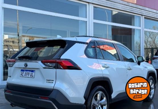 Camionetas - Toyota RAV 4 2021 Electrico / Hibrido 130000Km - En Venta