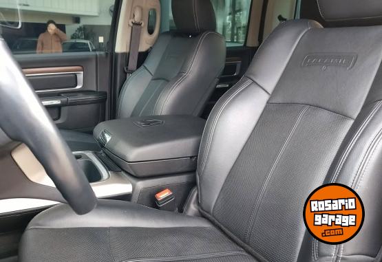 Camionetas - Dodge RAM 1500 LARAMIE AT8 5.7 2024 Nafta 21000Km - En Venta