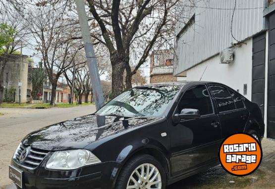 Autos - Volkswagen Bora 1.8 Highline T Tiptr 2012 Nafta 77000Km - En Venta