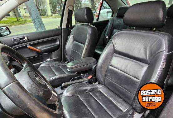 Autos - Volkswagen Bora 1.8 Highline T Tiptr 2012 Nafta 77000Km - En Venta