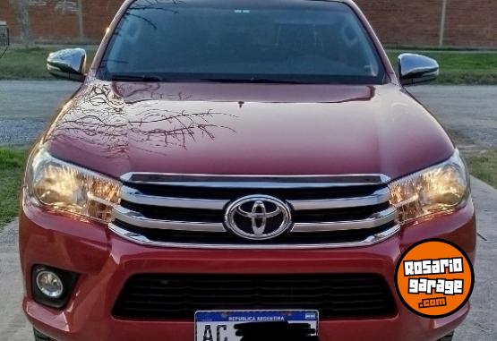 Camionetas - Toyota Hilux SRV 2018 Diesel 58000Km - En Venta
