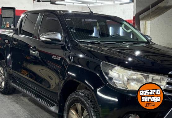 Camionetas - Toyota Hilux Srv 2016 Diesel 210000Km - En Venta