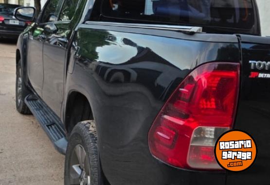 Camionetas - Toyota Hilux Srv 2016 Diesel 210000Km - En Venta