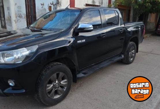 Camionetas - Toyota Hilux Srv 2016 Diesel 210000Km - En Venta