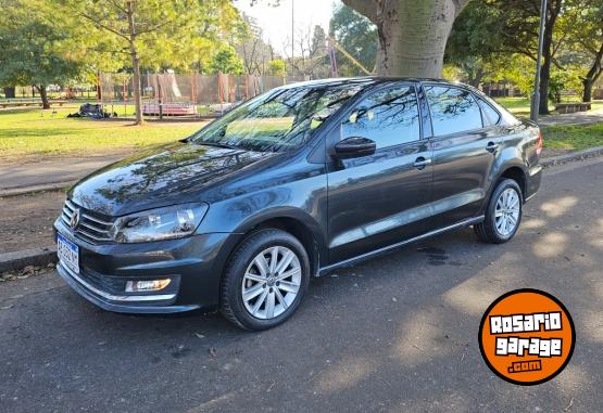 Autos - Volkswagen Polo confortline 2017 Nafta 77000Km - En Venta