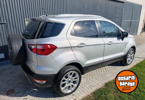 Autos - Ford ECOSPORT TITANIUM 2022 Nafta 49000Km - En Venta