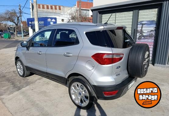 Autos - Ford ECOSPORT TITANIUM 2022 Nafta 49000Km - En Venta